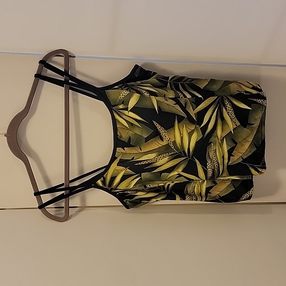 Cute Tropical Print Bathing Suit Top